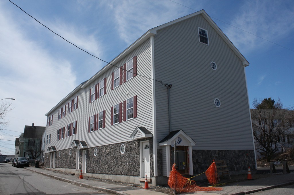 7 Butler Avenue, Unit A Lowell, MA 01852 - Photo 4 of 26