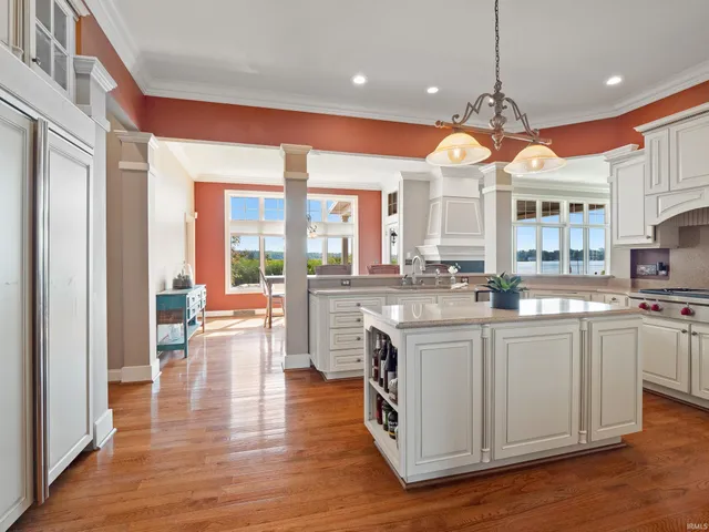 $1,750,000 | 8217 East Constitution Drive, Syracuse, IN 46567