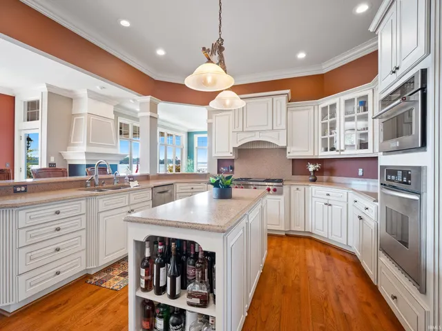 $1,750,000 | 8217 East Constitution Drive, Syracuse, IN 46567