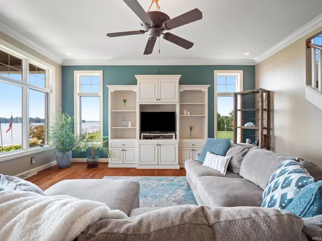 $1,750,000 | 8217 East Constitution Drive, Syracuse, IN 46567