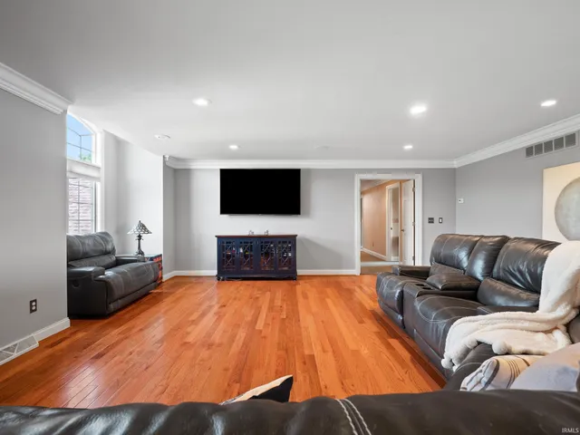 $1,750,000 | 8217 East Constitution Drive, Syracuse, IN 46567