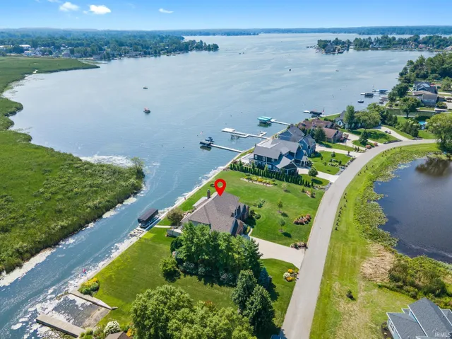 $1,750,000 | 8217 East Constitution Drive, Syracuse, IN 46567