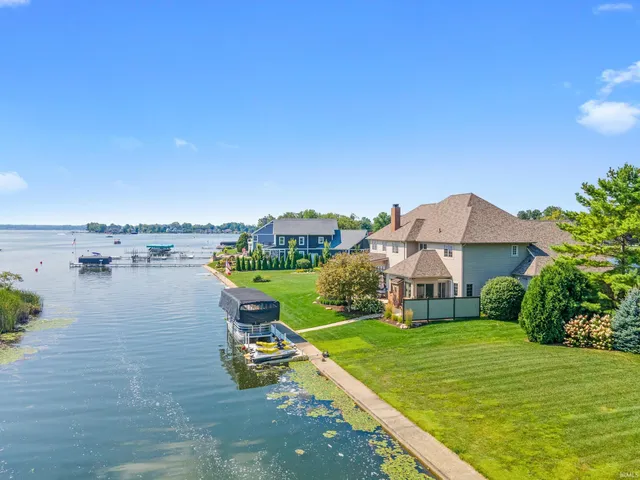 $1,750,000 | 8217 East Constitution Drive, Syracuse, IN 46567