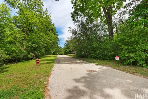 $849,500 | 15192 Rockland Road, Libertyville, IL 60048