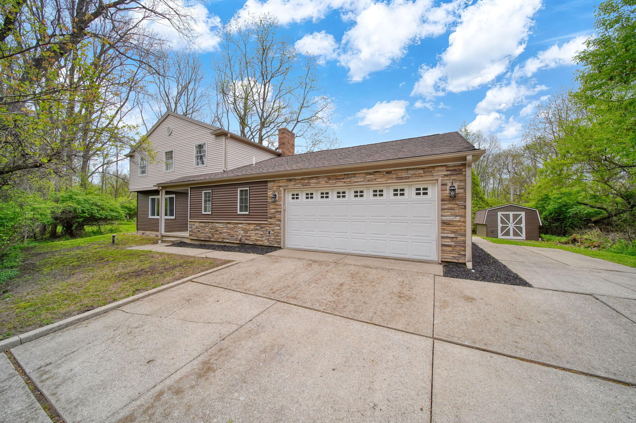 2755 Robinson Road Jackson, MI 49203 - Photo 1 of 62 1