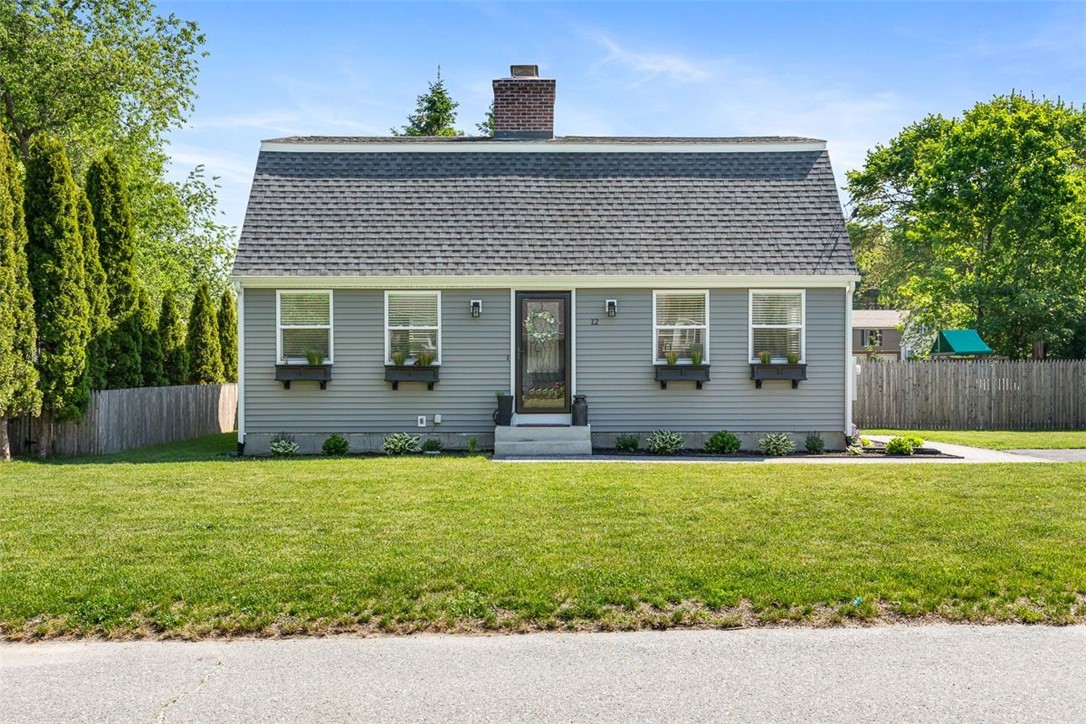 12 Highview Avenue Warren, RI 02885 - Photo 3 of 47