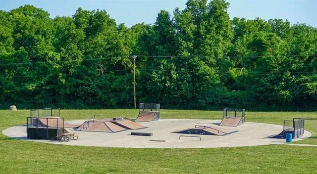 $66,000 | 5429 Lakewood Street, Kansas City, KS 66106