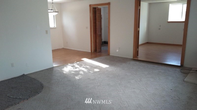 705 West Jones Road Sedro-Woolley, WA 98284 - Photo 3 of 13 Gallery Image 3