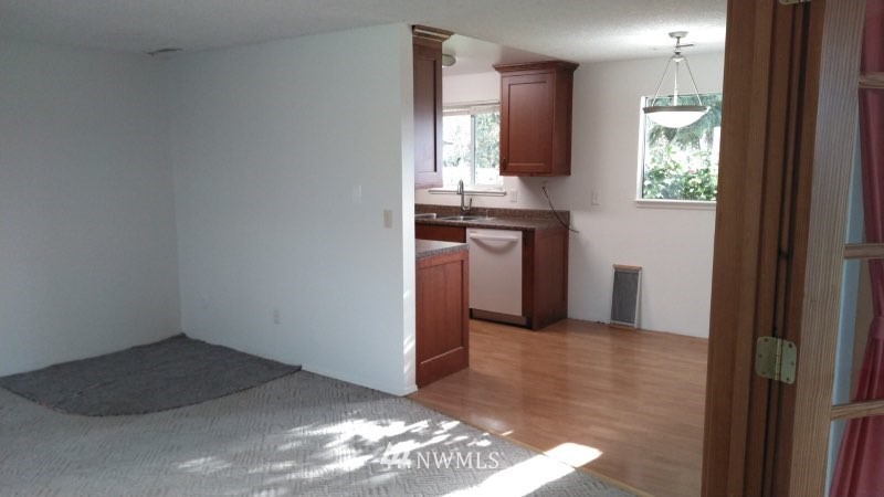 705 West Jones Road Sedro-Woolley, WA 98284 - Photo 4 of 13 Gallery Image 4
