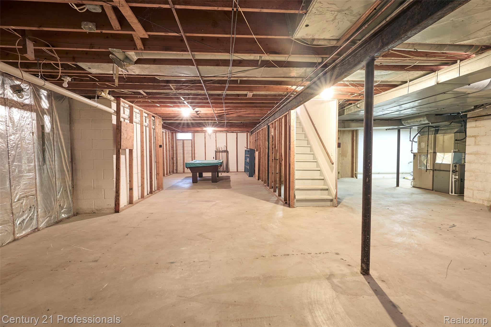 303 East Snell Road Rochester, MI 48306 - Photo 38 of 45 bas3.jpg