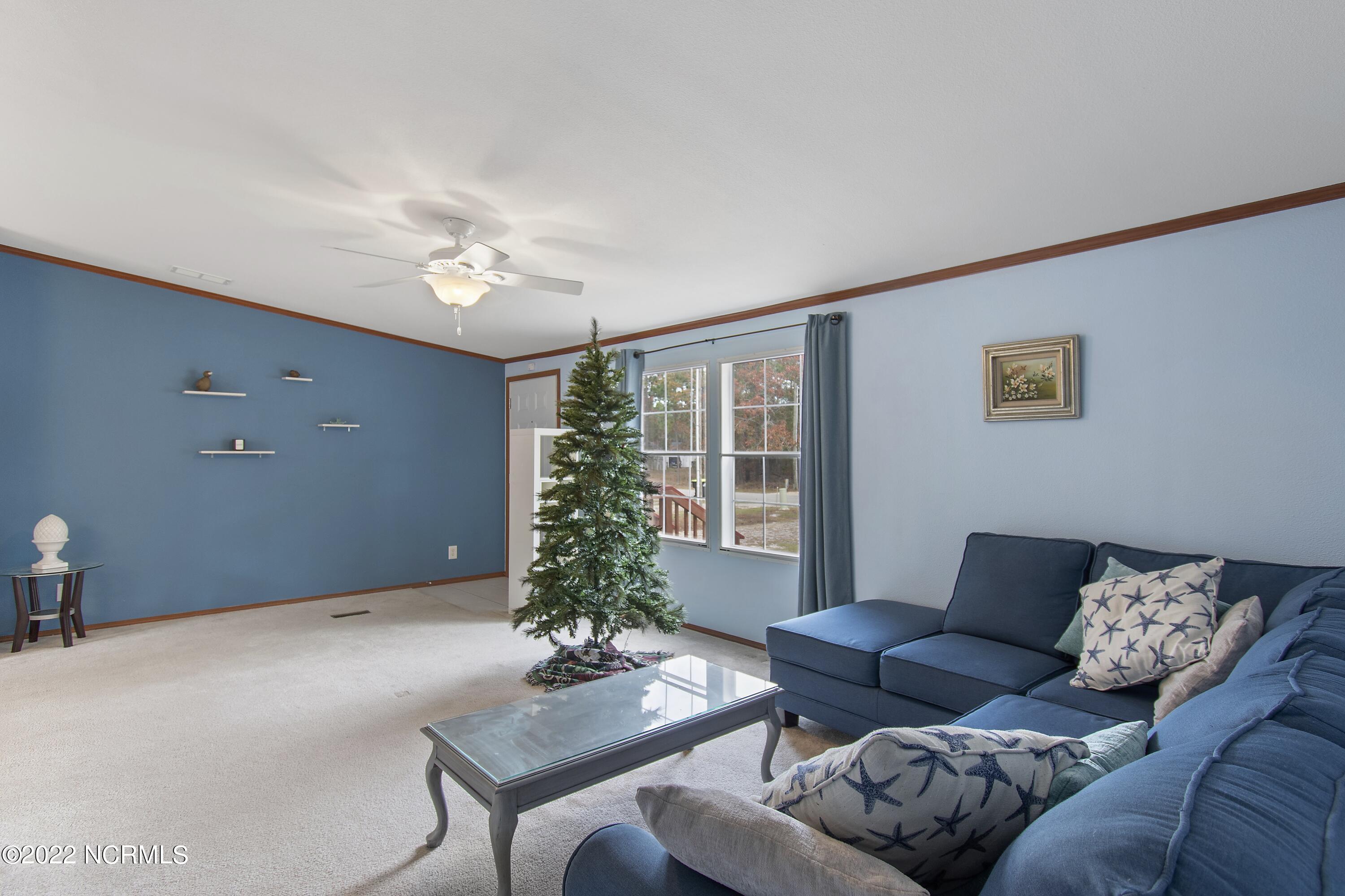 512 Cherokee Road Southport, NC 28461 - Photo 13 of 32 Great Room