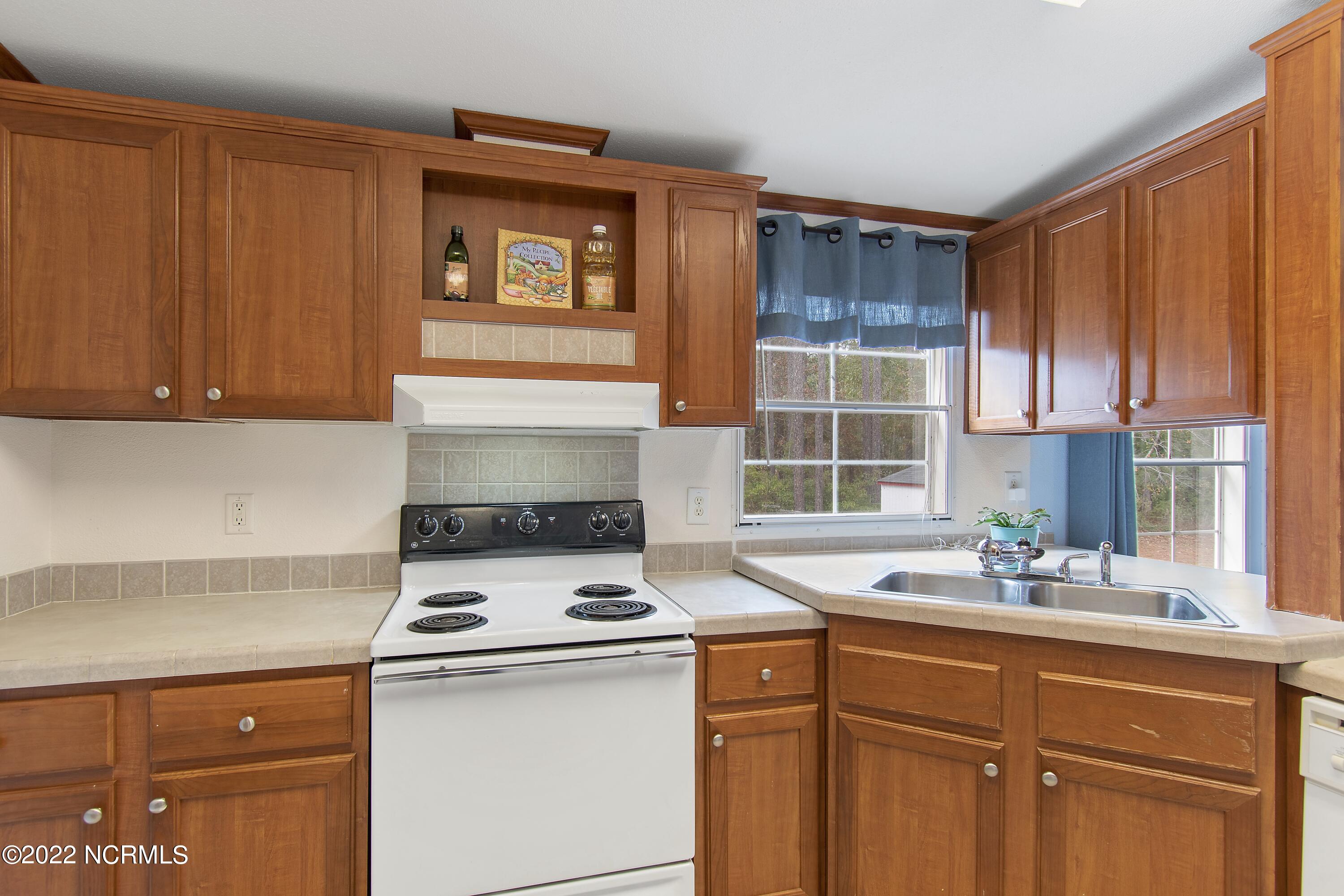 512 Cherokee Road Southport, NC 28461 - Photo 21 of 32 512CherokeeRd - 21