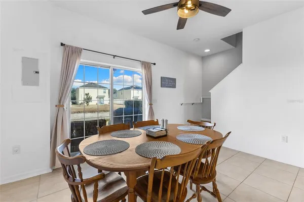 $229,900 | 1919 Greenwood Valley Drive, Plant City, FL 33563