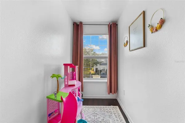 $229,900 | 1919 Greenwood Valley Drive, Plant City, FL 33563