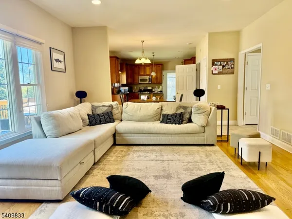 $5,800 | 8 Overlook Road, Randolph, NJ 07869
