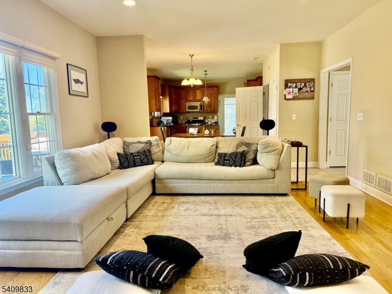 8 Overlook Road Randolph, NJ 07869 - Photo 8 of 14