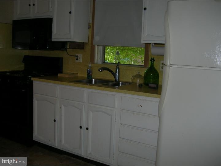 2703 Johnson Road Upper Chichester, PA 19061 - Photo 7 of 10 Kitchen