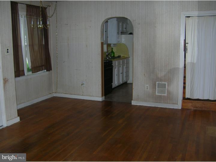 2703 Johnson Road Upper Chichester, PA 19061 - Photo 8 of 10 Living Room
