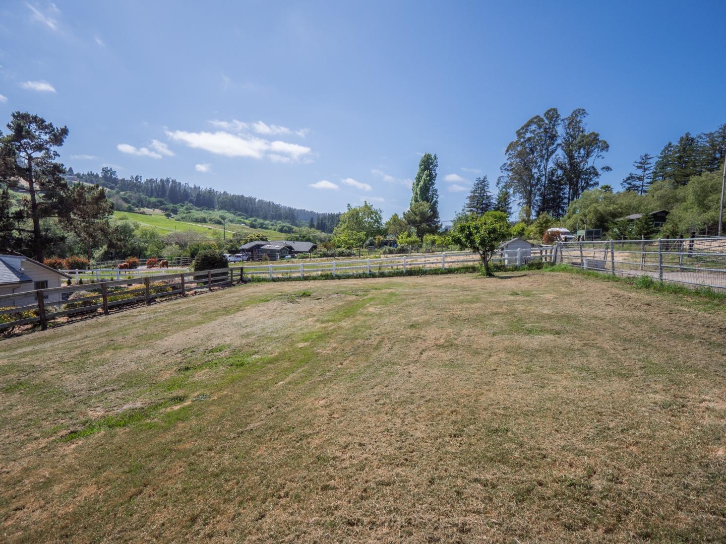 450 Larkin Valley Road Watsonville, CA 95076 - Photo 8 of 50 Gallery Image 8