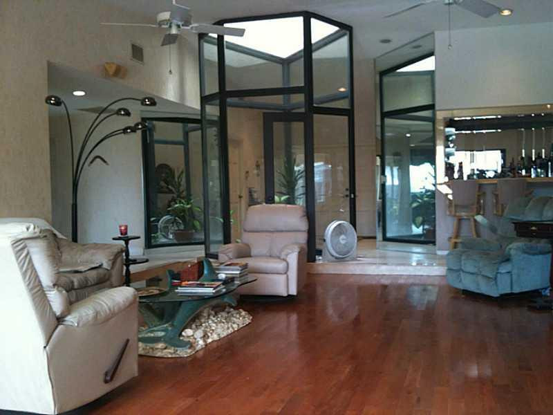 790 Apple Tree Lane Boca Raton, FL 33486 - Photo 12 of 14 Living Room