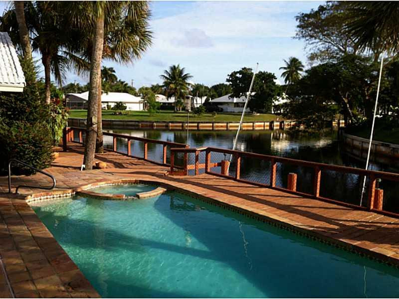 790 Apple Tree Lane Boca Raton, FL 33486 - Photo 3 of 14 Pool