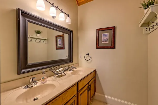 a view of walk in closet