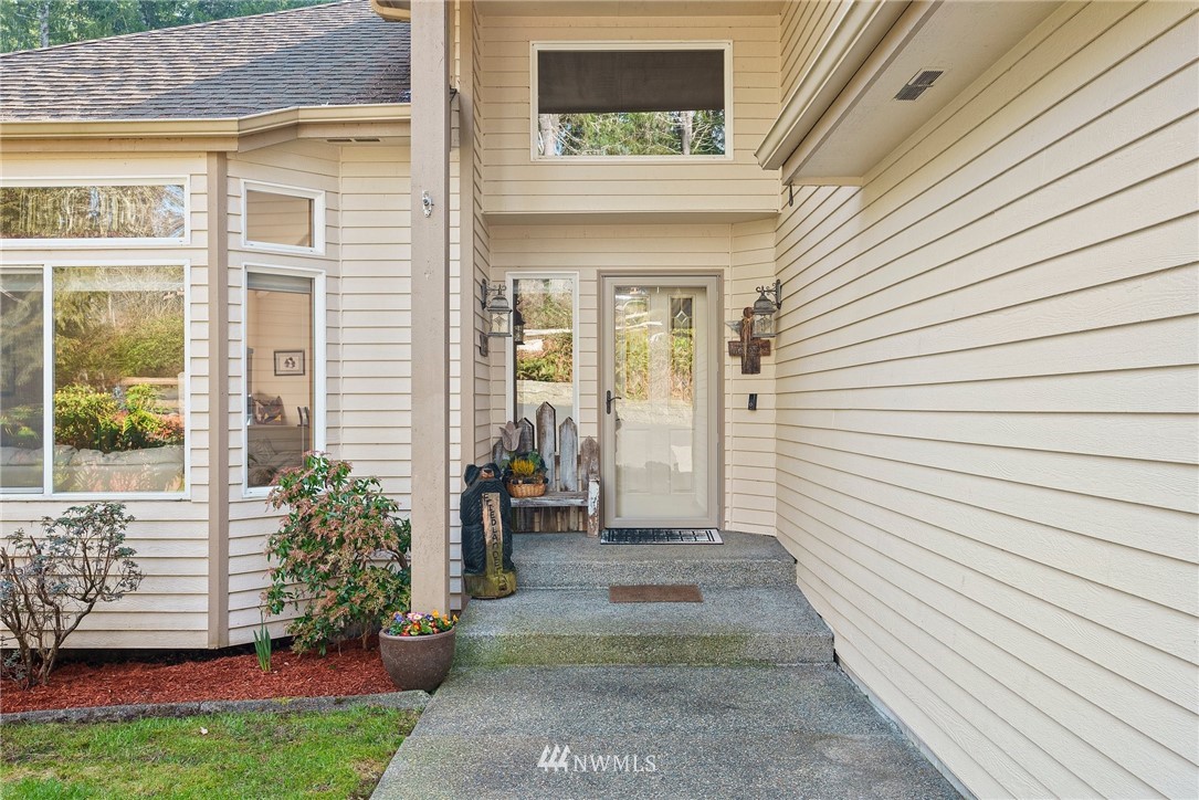 2350 East Phillips Lake Loop Road Shelton, WA 98584 - Photo 3 of 40 Gallery Image 3