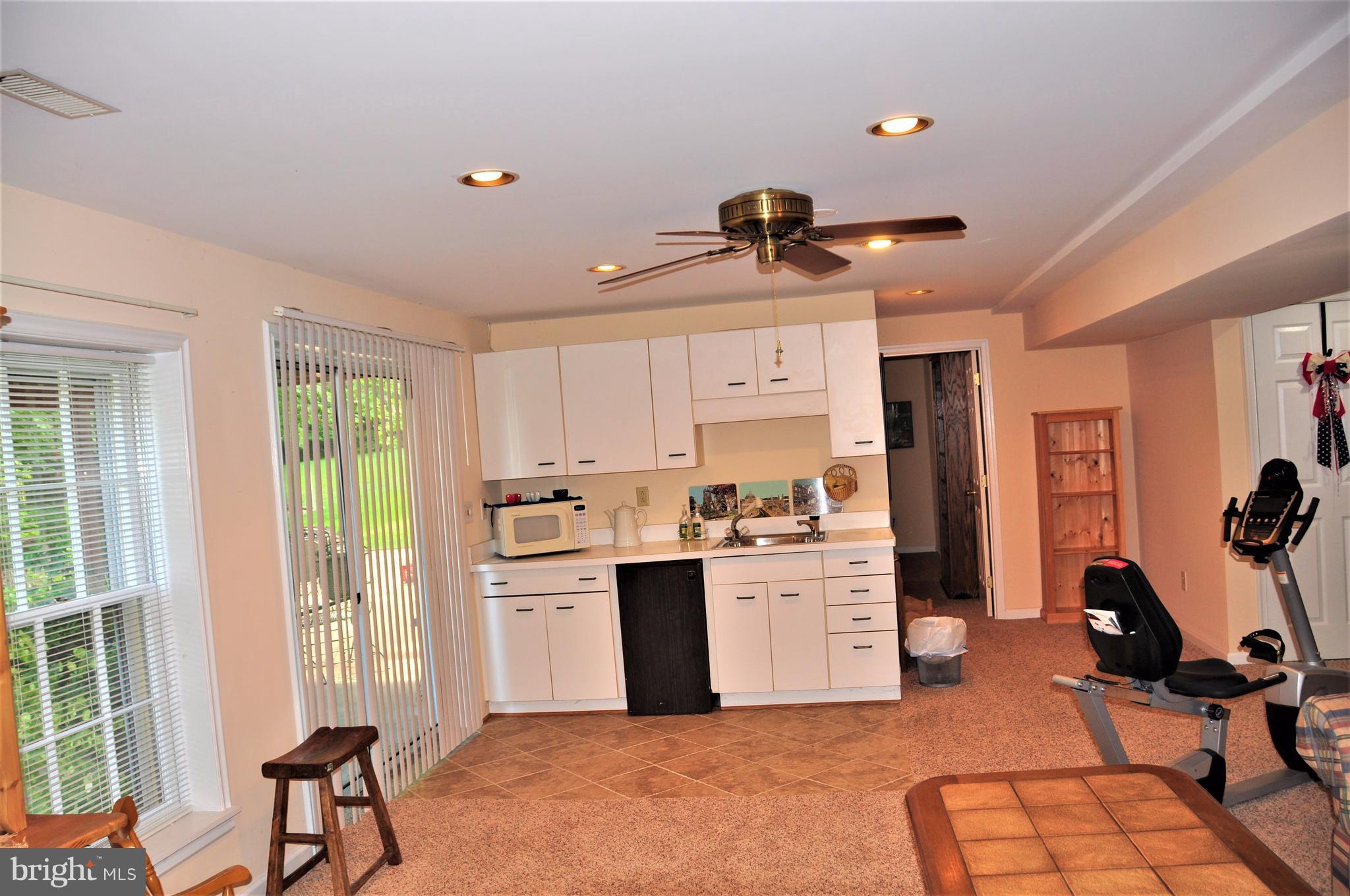 9009 Scott Street Springfield, VA 22153 - Photo 14 of 30 Basement kitchenette