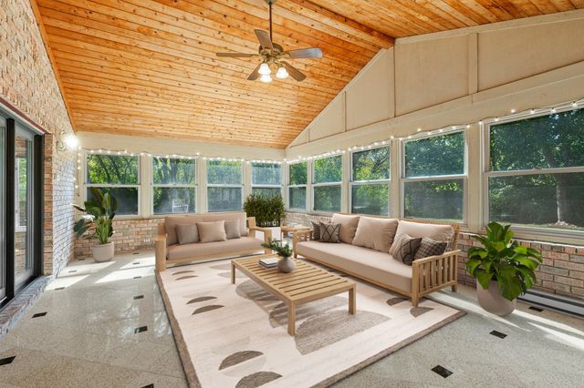 $1,190,000 | 5825 Blue Heron Drive, Long Grove, IL 60047