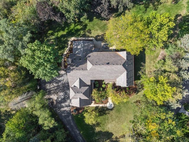 $1,190,000 | 5825 Blue Heron Drive, Long Grove, IL 60047