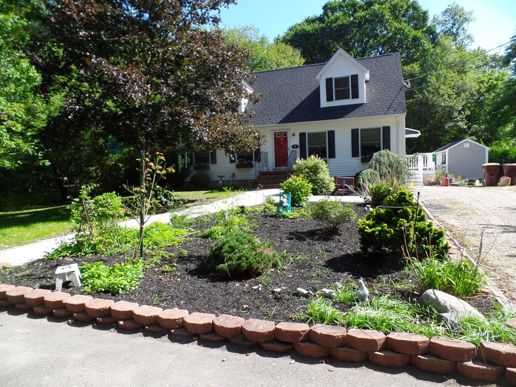 2 Shade Tree Lane Acushnet, MA 02743 - Photo 2 of 38
