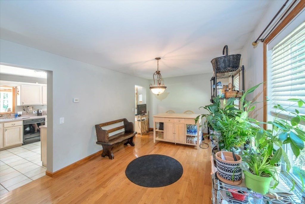 2 Shade Tree Lane Acushnet, MA 02743 - Photo 10 of 38