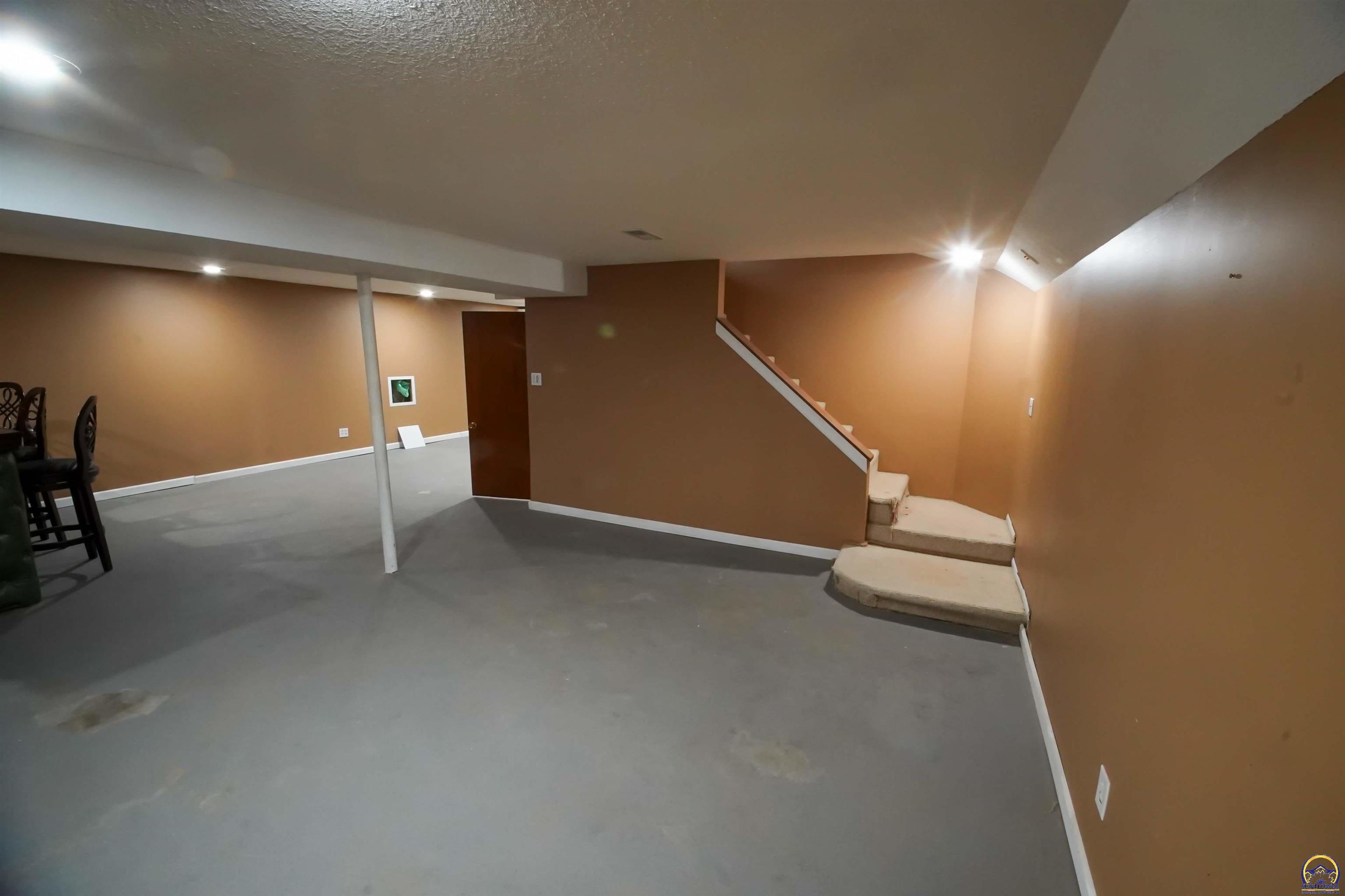 3525 Southeast Croco Road Topeka, KS 66605 - Photo 20 of 26