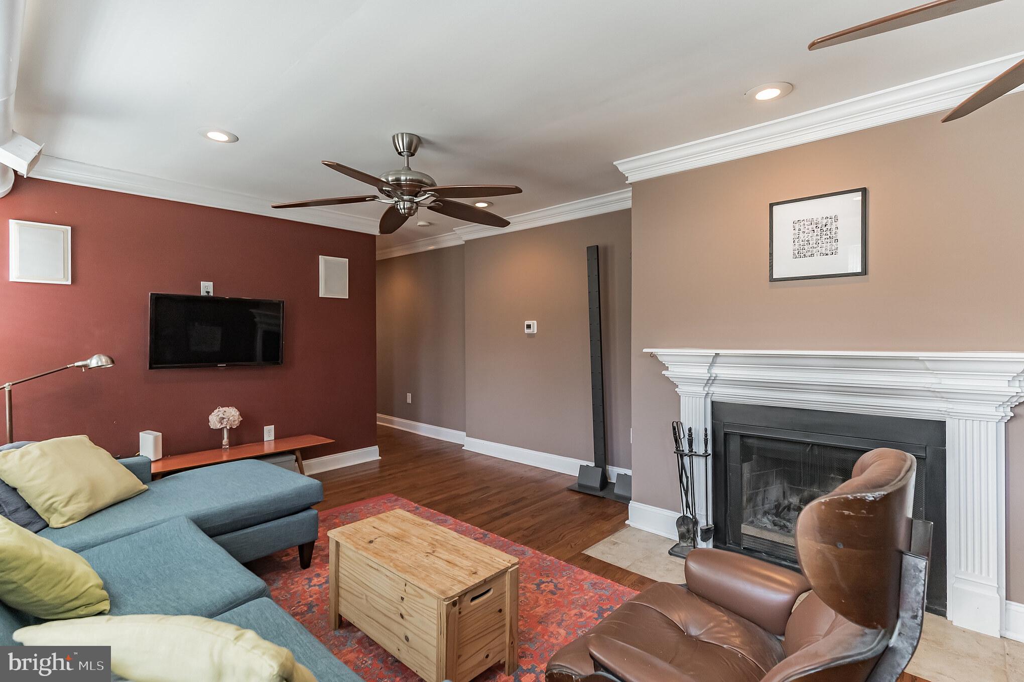 755 South 3rd Street, Unit B Philadelphia, PA 19147 - Photo 4 of 20 Gallery Image 4