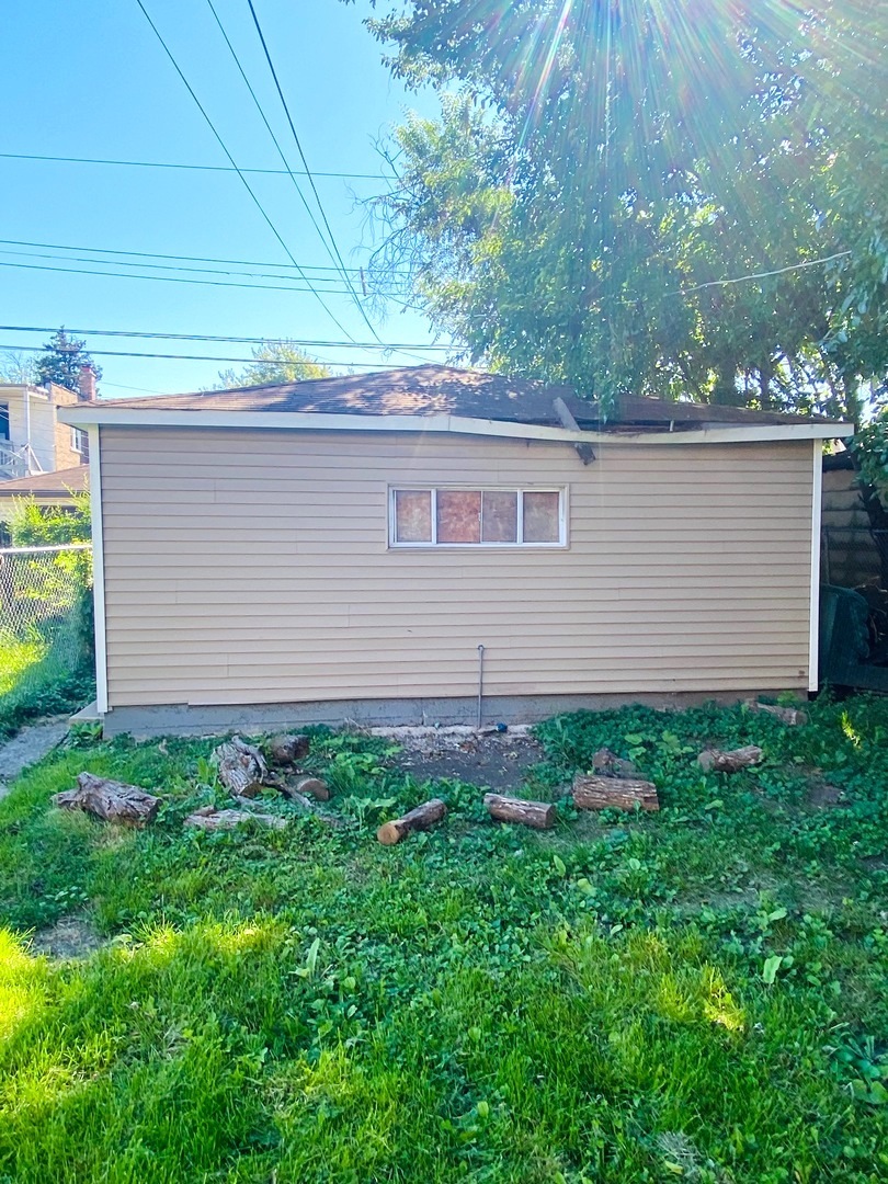 8317 South Aberdeen Street Chicago, IL 60620 - Photo 3 of 18
