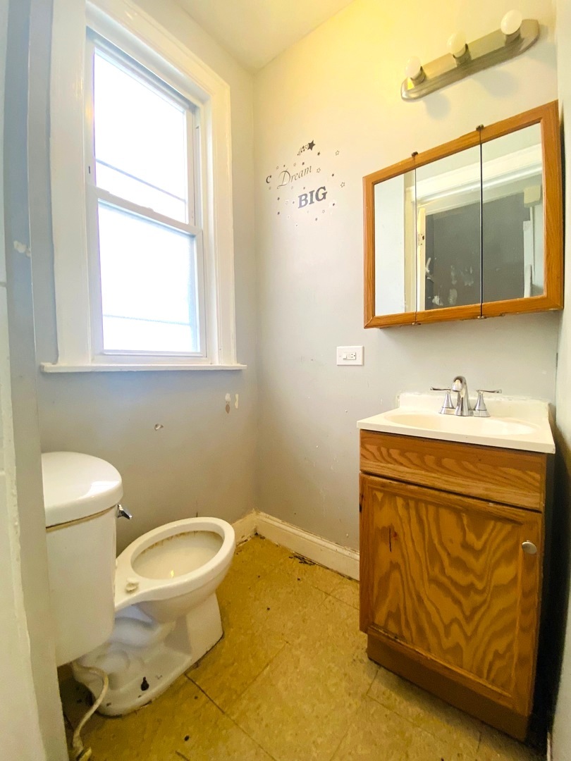 8317 South Aberdeen Street Chicago, IL 60620 - Photo 7 of 18