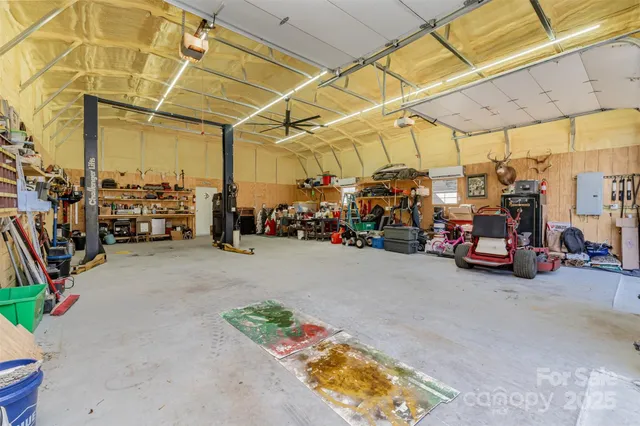 a view of the garage