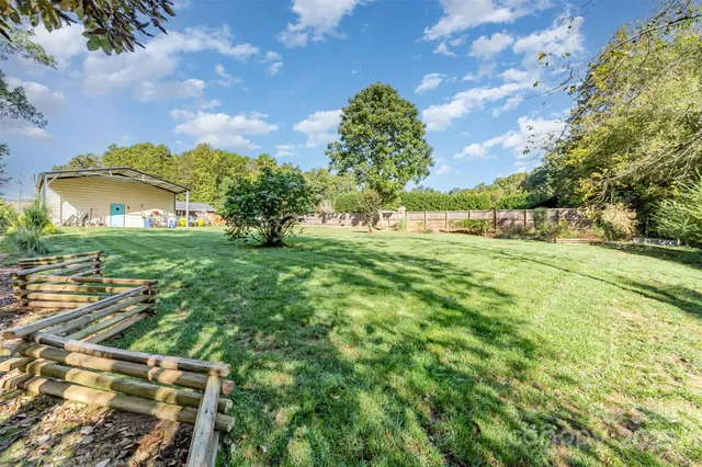 a view of an outdoor space and yard