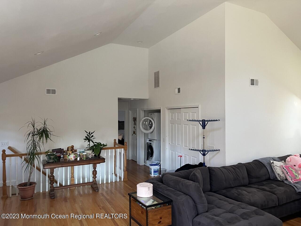 5 Rosedale Terrace Holmdel, NJ 07733 - Photo 24 of 55 Second flr great room