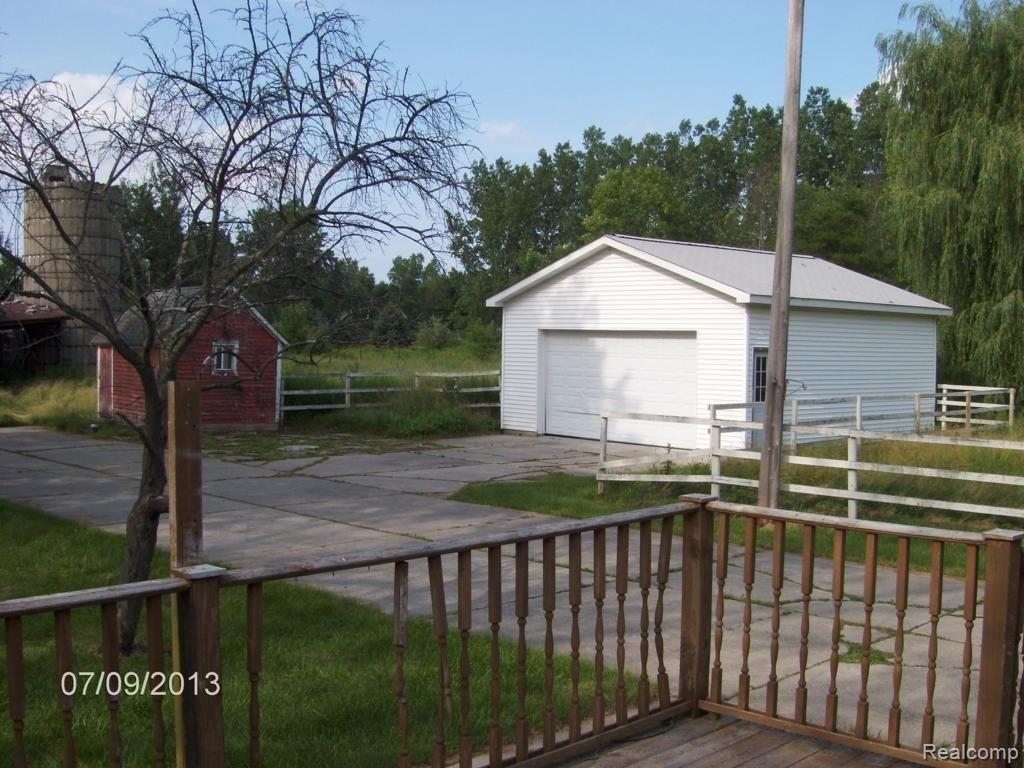 6232 Metcalf Road Jeddo, MI 48032 - Photo 11 of 23 060_1024x768.jpg