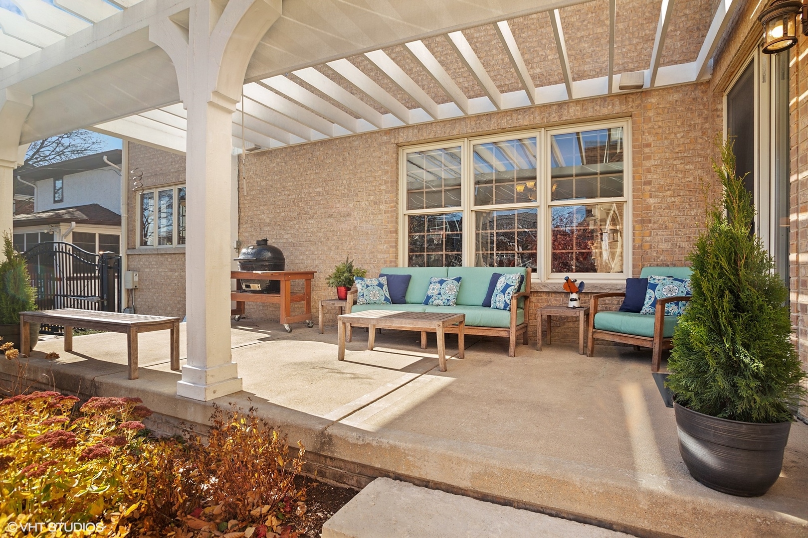 381 Argyle Avenue Elmhurst, IL 60126 - Photo 50 of 63 a building outdoor space with patio furniture and potted plants