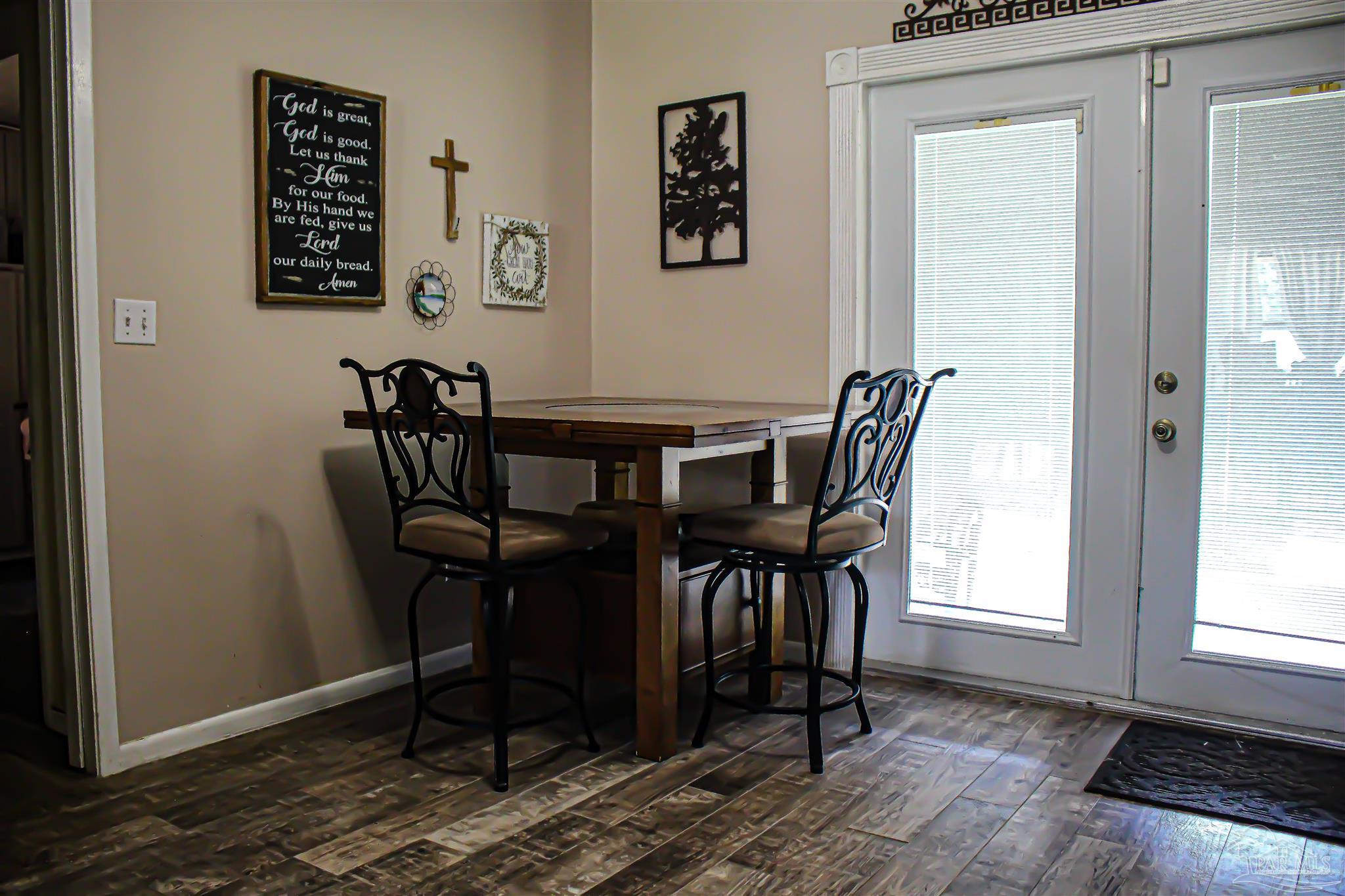 1379 Tobias Road Cantonment, FL 32533 - Photo 7 of 13 Gallery Image 7