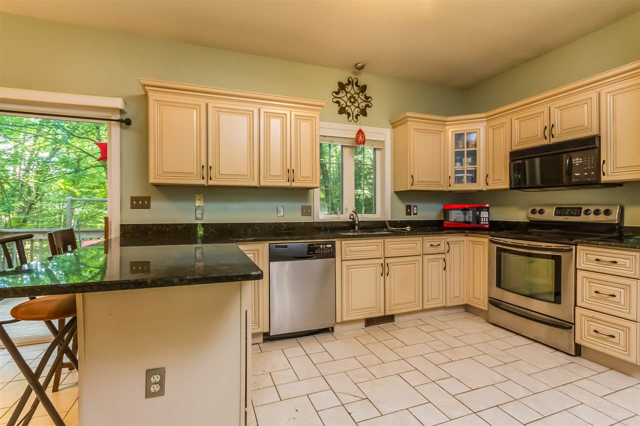 30 Fox Meadow Lane Merrimack, NH 03054 - Photo 21 of 40