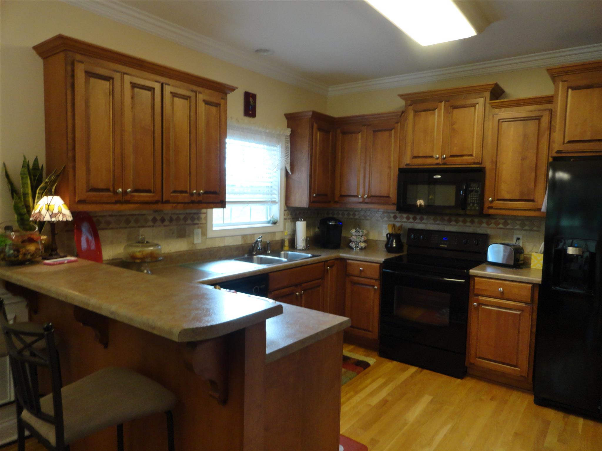 716 Heritage Road Lebanon, TN 37087 - Photo 13 of 30 Beautiful custom built maple cabinets.