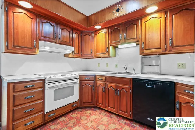 $329,900 | 3319 Birch Avenue, Allentown, PA 18103