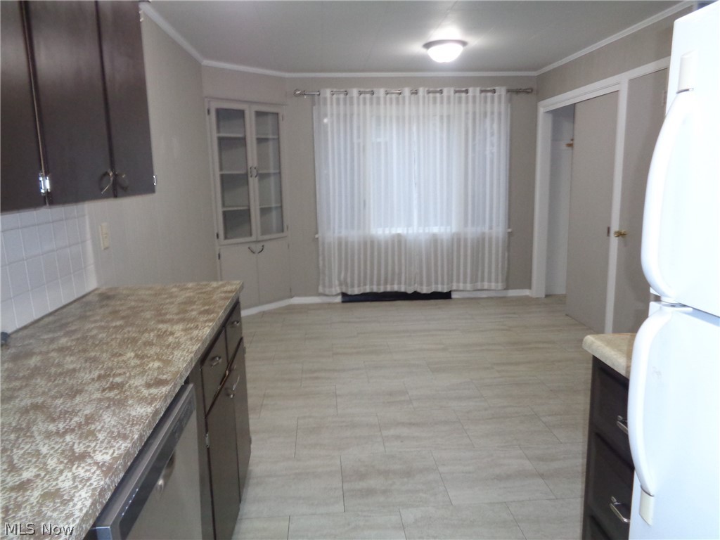 459 Howland Wilson Road Southeast Warren, OH 44484 - Photo 8 of 17 Gallery Image 8