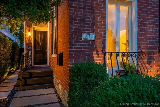 $639,900 | 204 West 3rd Street, Madison, IN 47250