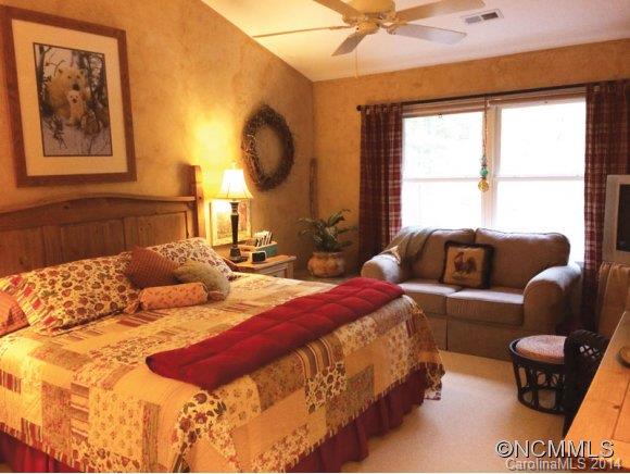 73 Ridgetop Circle Brevard, NC 28712 - Photo 12 of 20 Gallery Image 12
