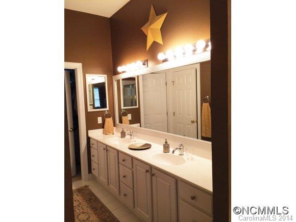 73 Ridgetop Circle Brevard, NC 28712 - Photo 13 of 20 Gallery Image 13