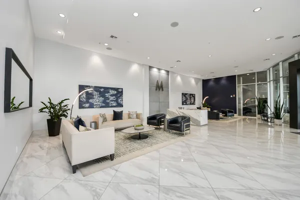 $285,000 | 5925 Almeda Road, Unit 11616, Houston, TX 77004